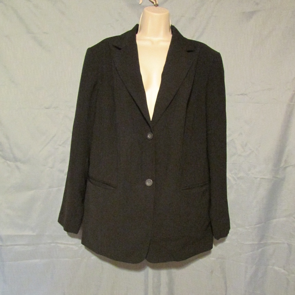 Stylish Plus Size 18W Black Blazer w/pockets